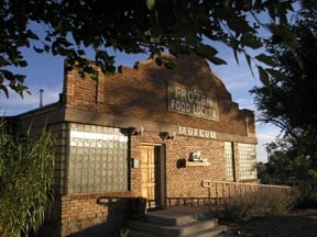 bldg-front