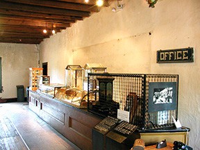 P8123932